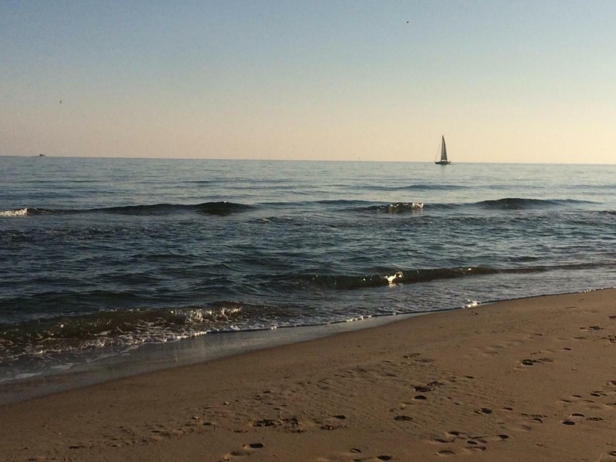 Heliopolis Cap D'Agde Village Naturiste Exteriör bild